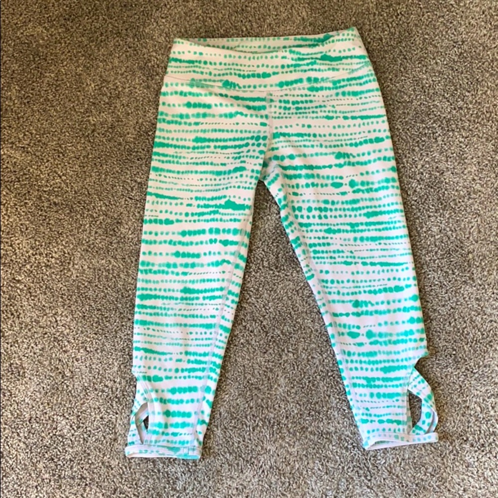 Zella girls 3/4 leggings - M (8-10)